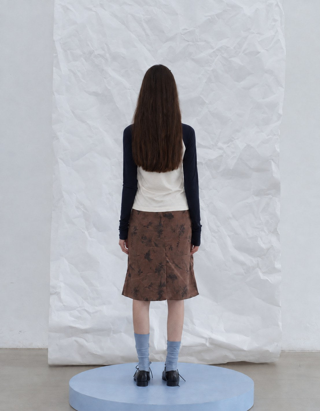 Contrast Raglan Tee — Navy sleeves, back view